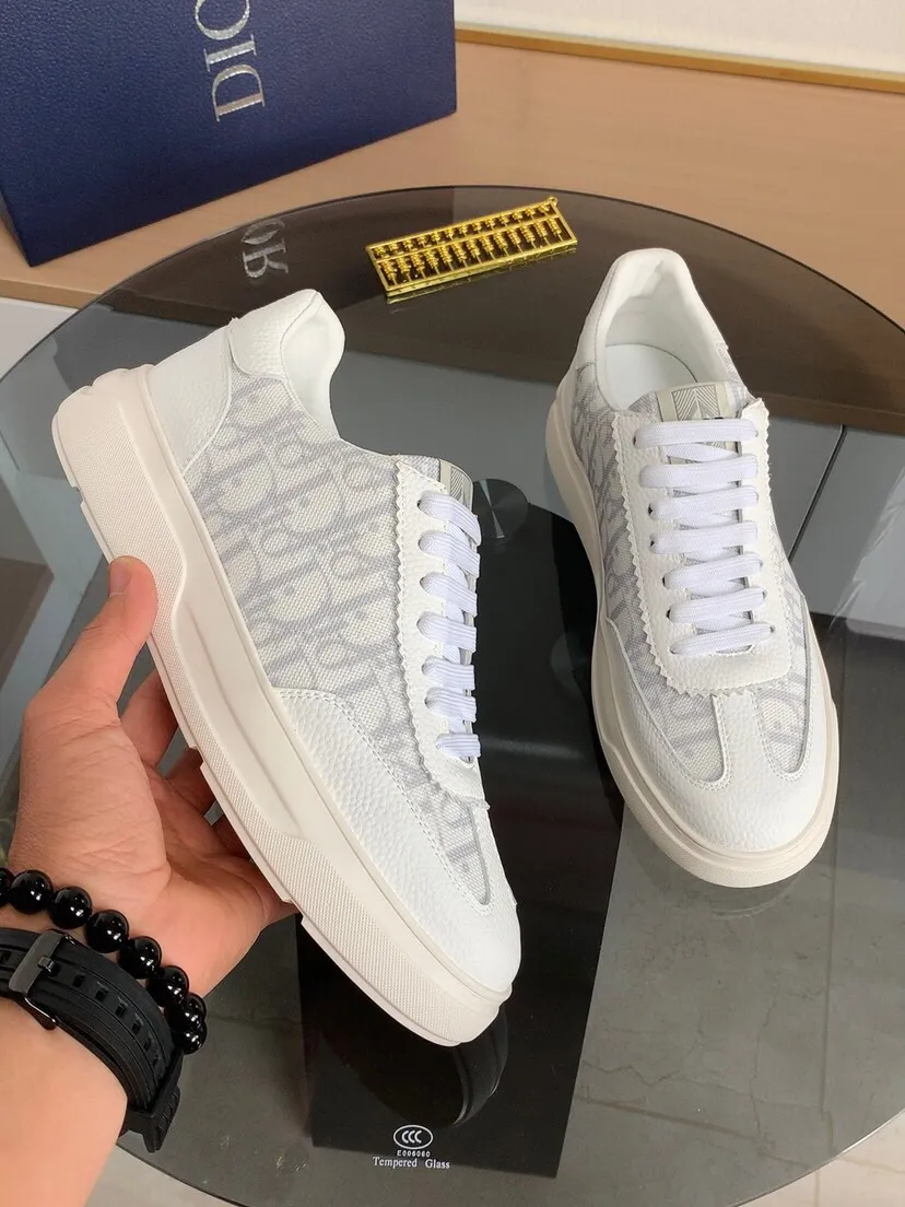 Factory price 420⌚️⌚️[Dior] Dior's new men's genuine leather casual shoes, the highest version on the market, any comparison is welcome🆚! The original leather has excellent texture and is super high-end! Fetal sheep net lining imported from Italy, removable pad! Luxurious materials and fine workmanship, highly recommended! Code number: 38-444⃣️Color optional